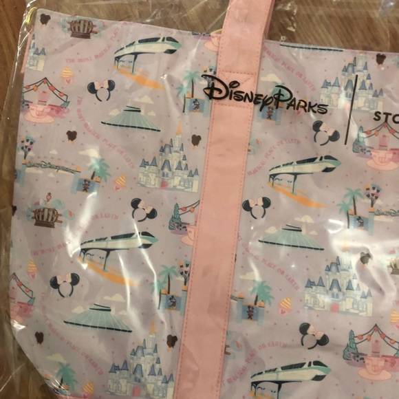 Stoney clover lane x Disney Parks tote - Picture 3 of 5